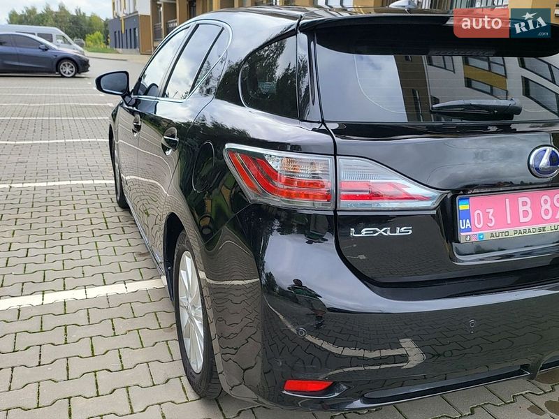Хэтчбек Lexus CT 2013 в Луцке