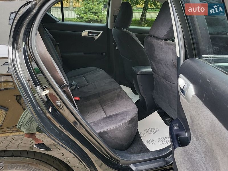 Хэтчбек Lexus CT 2013 в Луцке