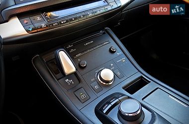 Хэтчбек Lexus CT 2017 в Черкассах