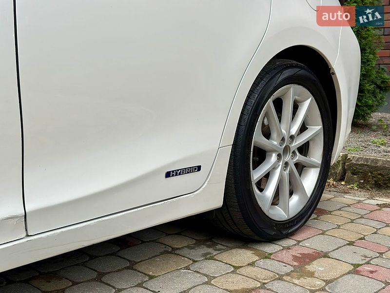 Хэтчбек Lexus CT 2011 в Тернополе