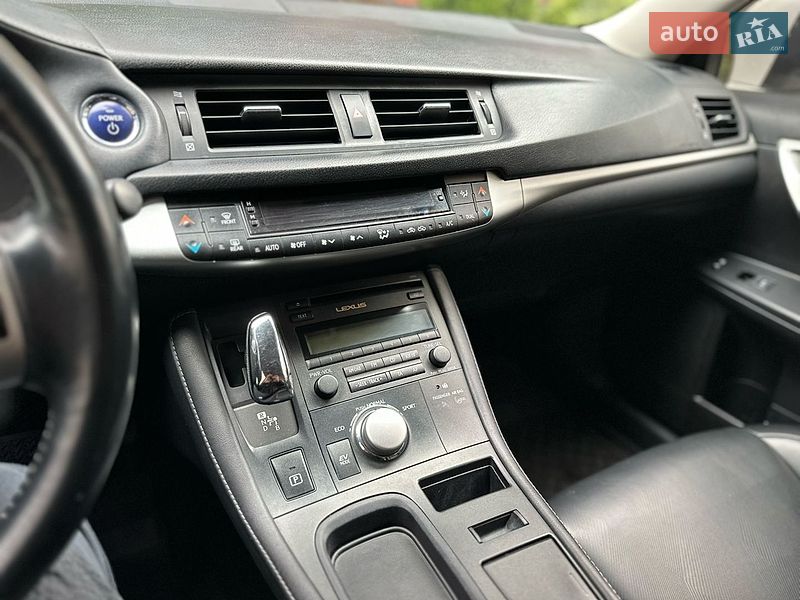Хэтчбек Lexus CT 2011 в Тернополе