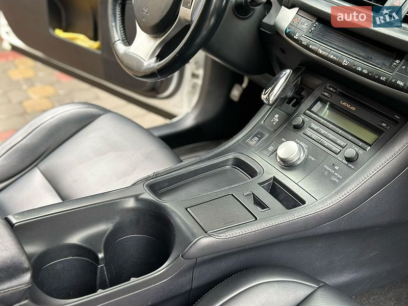 Хэтчбек Lexus CT 2011 в Тернополе