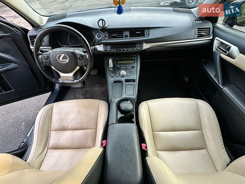 Хетчбек Lexus CT 2015 в Києві фото 17 Хетчбек Lexus CT 2015 в Києві