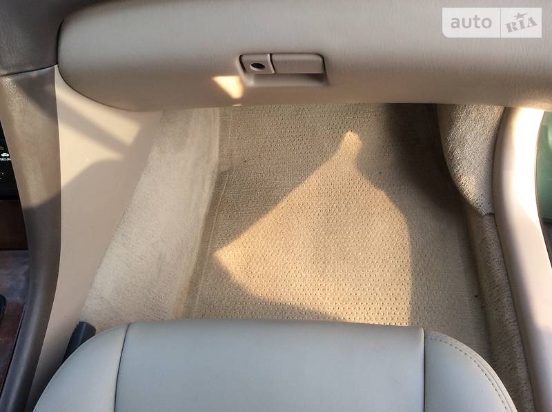 Седан Lexus ES 1998 в Киеве