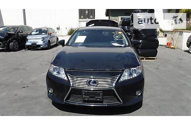 Седан Lexus ES 2015 в Виннице