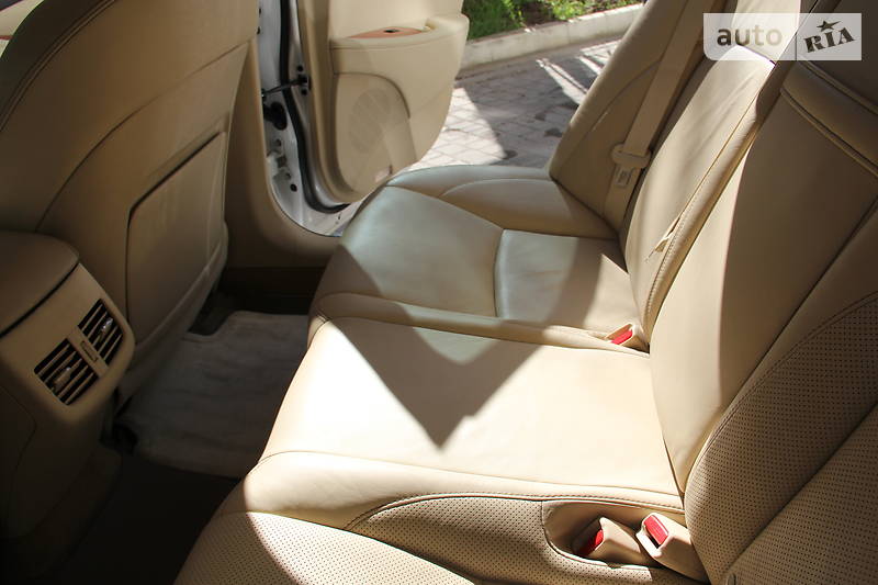 Седан Lexus ES 2010 в Одесі