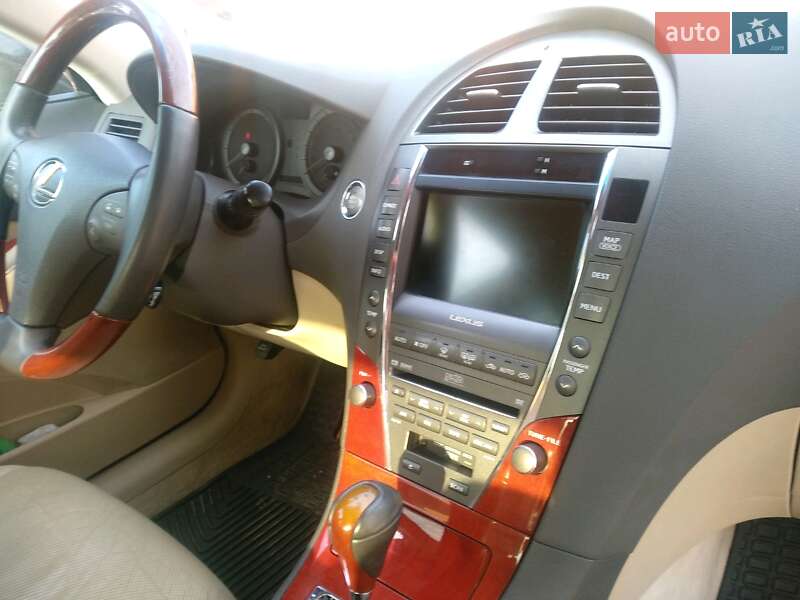 Седан Lexus ES 2007 в Львове