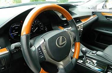 Седан Lexus ES 2014 в 