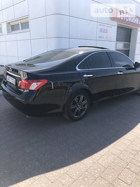 Седан Lexus ES 2006 в Калуші