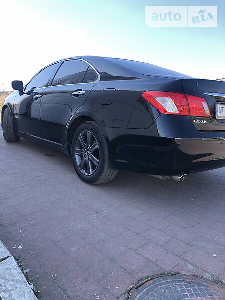 Седан Lexus ES 2006 в Калуші