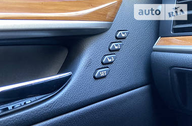 Седан Lexus ES 2012 в 