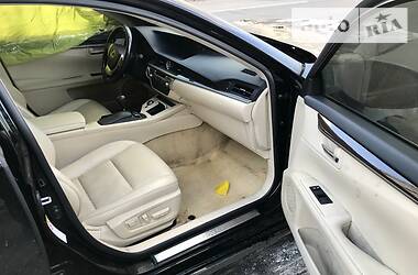 Седан Lexus ES 2015 в 