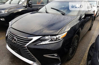 Седан Lexus ES 2015 в 