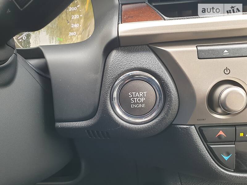 Седан Lexus ES 2012 в Одесі