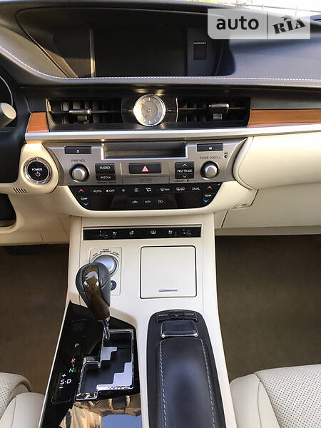 Седан Lexus ES 2015 в Одесі фото 23 Седан Lexus ES 2015 в Одесі
