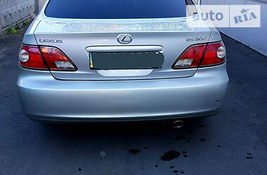 Седан Lexus ES 2003 в Броварах