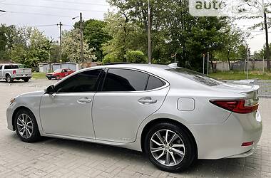 Седан Lexus ES 2015 в Днепре