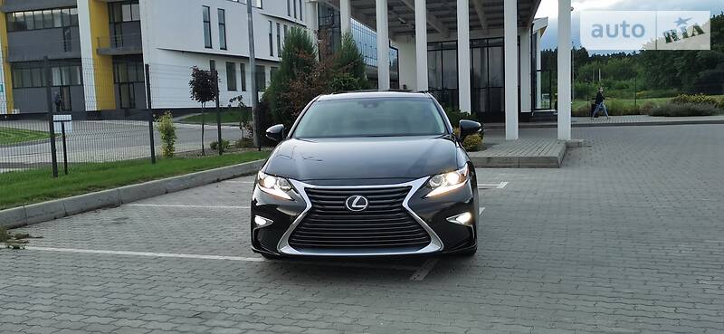 Седан Lexus ES 2017 в Хмельницькому