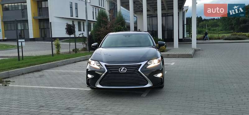 Lexus ES 2017