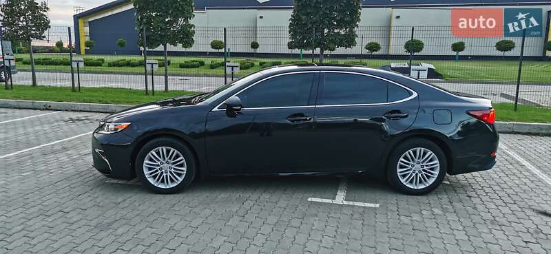 Седан Lexus ES 2017 в Хмельницькому