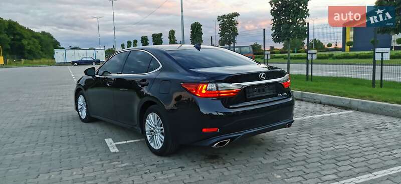 Седан Lexus ES 2017 в Хмельницькому