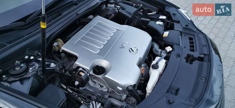 Седан Lexus ES 2017 в Хмельницькому