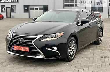 Седан Lexus ES 2016 в Ровно