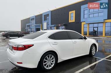 Седан Lexus ES 2014 в Києві
