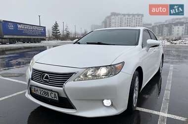 Седан Lexus ES 2014 в Києві