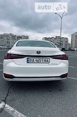 Седан Lexus ES 2020 в Києві