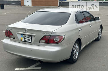 Седан Lexus ES 2002 в Киеве