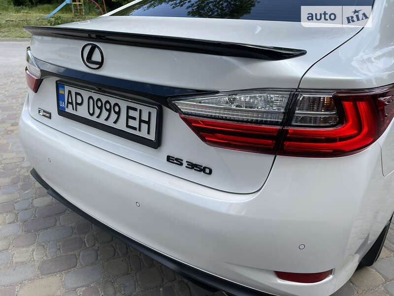 Седан Lexus ES 2017 в Запорожье