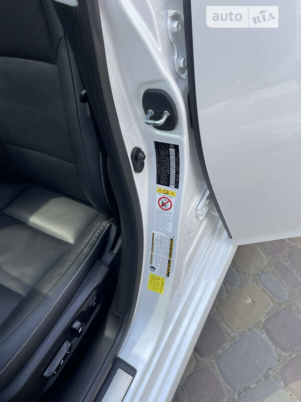 Седан Lexus ES 2017 в Запорожье