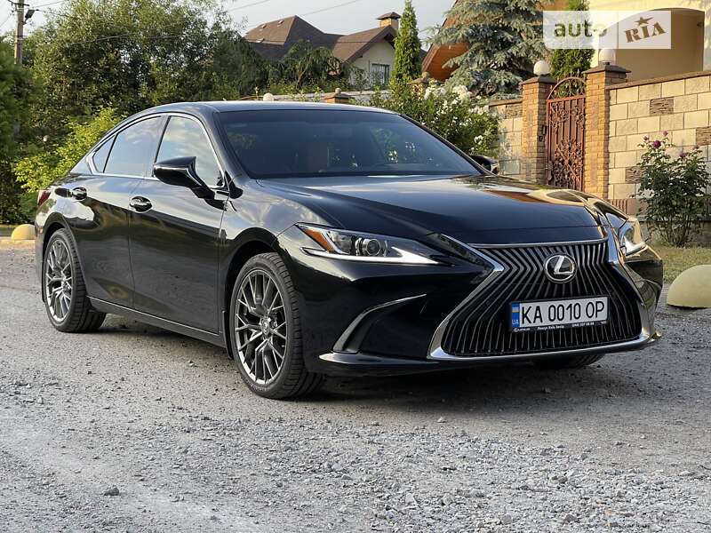 Седан Lexus ES 2019 в Києві