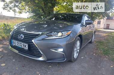 Седан Lexus ES 2013 в Тернополе