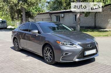 Седан Lexus ES 2018 в Кропивницком