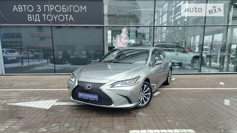 Седан Lexus ES 2021 в Києві