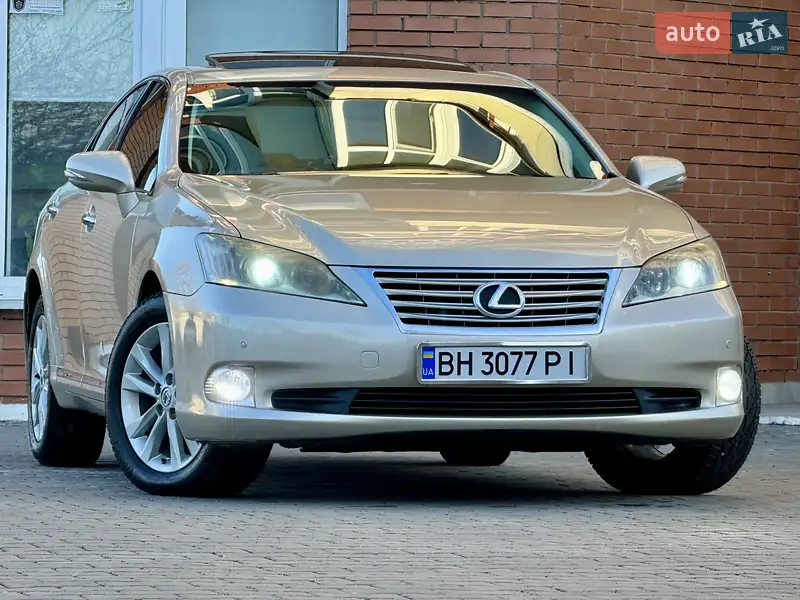Седан Lexus ES 2010 в 