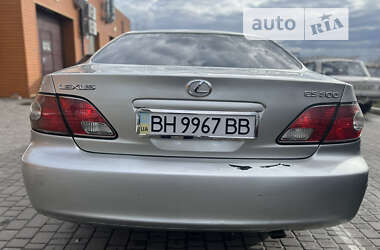Седан Lexus ES 2004 в Одессе