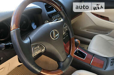 Седан Lexus ES 2011 в Києві