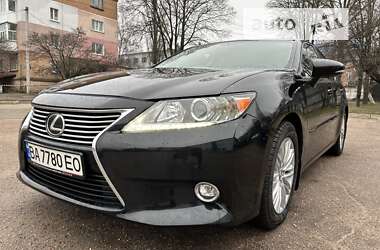 Седан Lexus ES 2014 в Кропивницькому