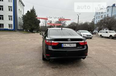 Седан Lexus ES 2014 в Кропивницькому