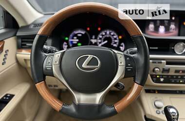 Седан Lexus ES 2014 в Киеве