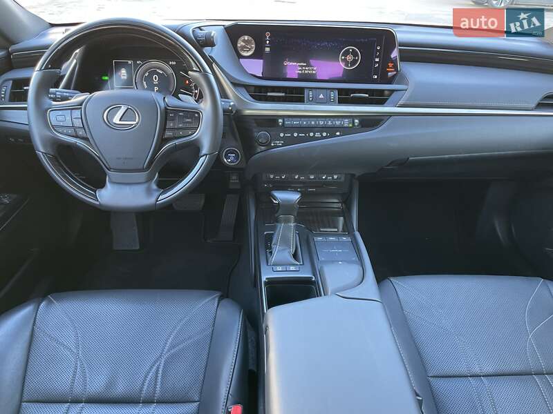 Седан Lexus ES 2018 в Одессе
