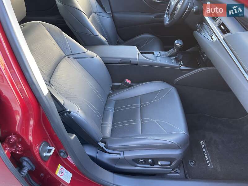 Седан Lexus ES 2018 в Одессе