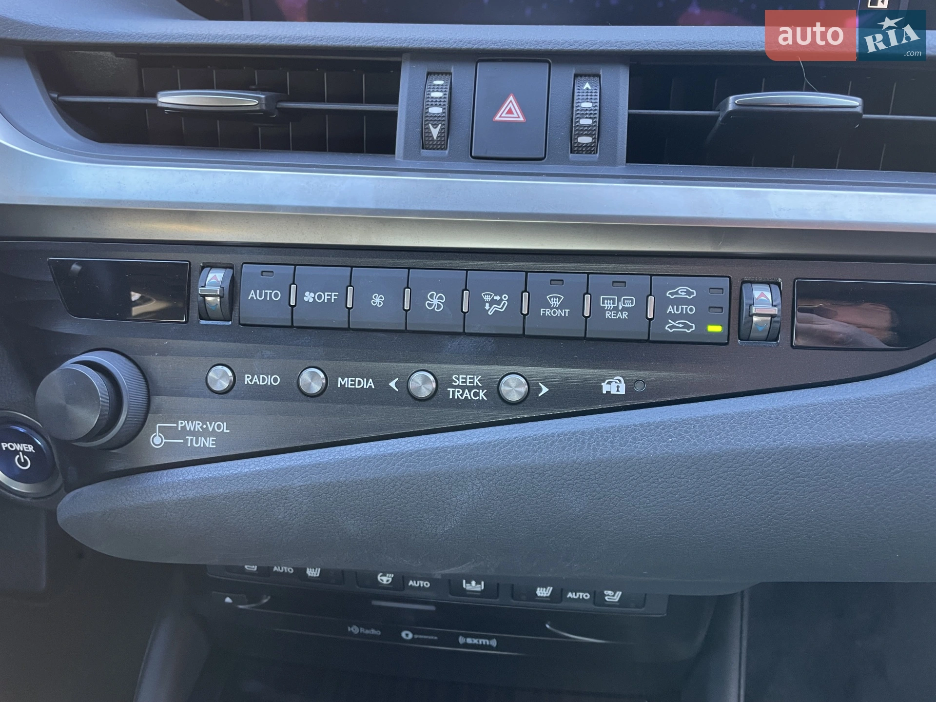 2018 Lexus ES - мініатюра 32