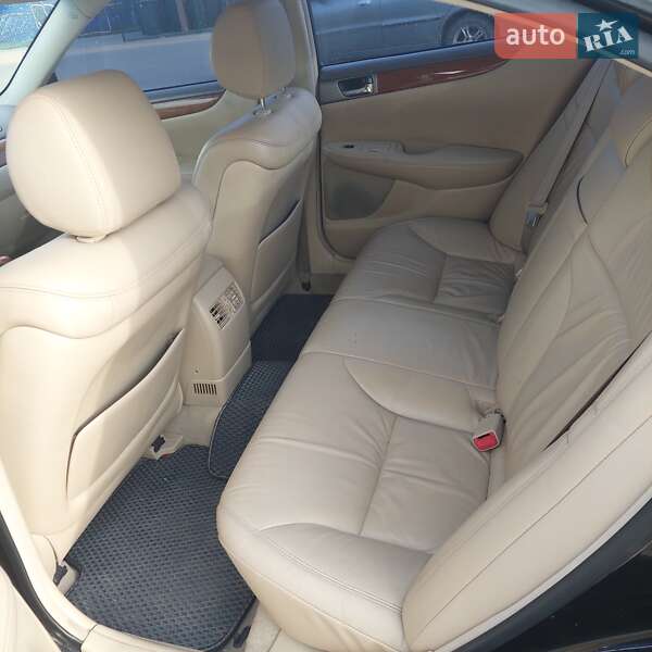 Седан Lexus ES 2005 в Прилуках