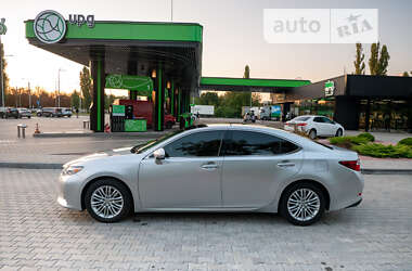 Седан Lexus ES 2012 в Кременчуге