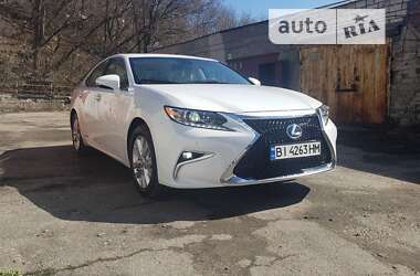 Седан Lexus ES 2014 в Харкові