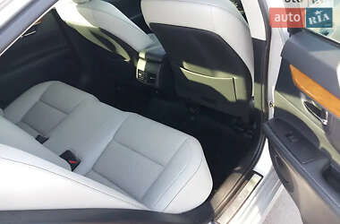 Седан Lexus ES 2014 в Днепре